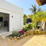 Holiday home In Der Naehe Des Strandes- Beheiztes Schwimmbad- Spielraum- Spielzimmer- Etc By Interhome