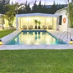 Holiday home In Der Naehe Des Strandes- Beheiztes Schwimmbad- Spielraum- Spielzimmer- Etc By Interhome *