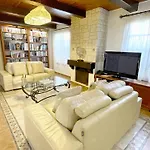 Holiday home In Der Naehe Des Strandes- Beheiztes Schwimmbad- Spielraum- Spielzimmer- Etc By Interhome