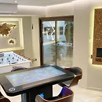 In Der Naehe Des Strandes- Beheiztes Schwimmbad- Spielraum- Spielzimmer- Etc By Interhome Сasa de vacaciones Marbella