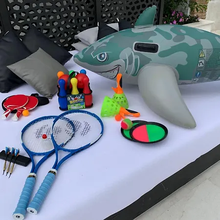 In Der Naehe Des Strandes- Beheiztes Schwimmbad- Spielraum- Spielzimmer- Etc By Interhome Feriehus Marbella