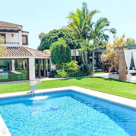 In Der Naehe Des Strandes- Beheiztes Schwimmbad- Spielraum- Spielzimmer- Etc By Interhome * Marbella