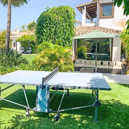 In Der Naehe Des Strandes- Beheiztes Schwimmbad- Spielraum- Spielzimmer- Etc By Interhome Marbella