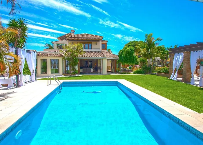 In Der Naehe Des Strandes- Beheiztes Schwimmbad- Spielraum- Spielzimmer- Etc By Interhome *