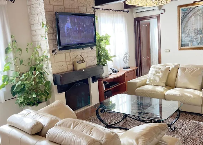 In Der Naehe Des Strandes- Beheiztes Schwimmbad- Spielraum- Spielzimmer- Etc By Interhome Nyaraló